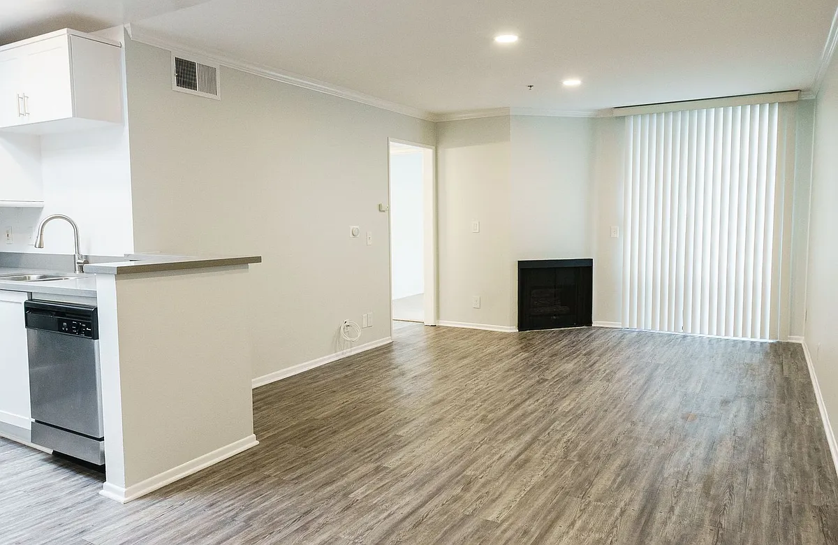 Floor plan 403