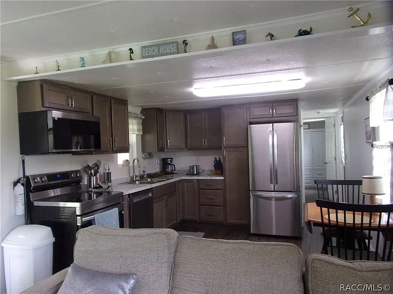 8825 W Arber Ct — Photo 4