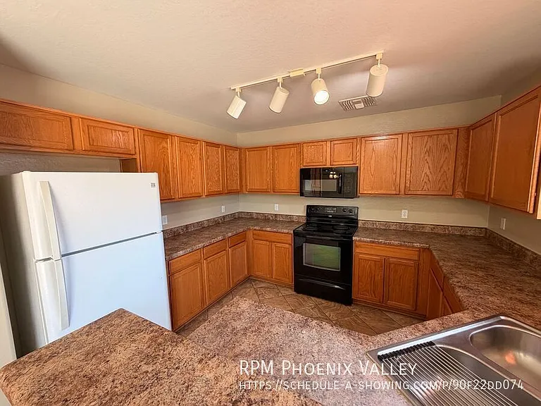 22631 W Tonto St — Photo 10