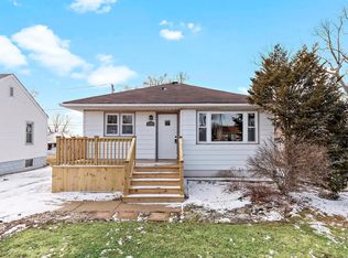 2205 E Maple St, Kankakee, IL 60901