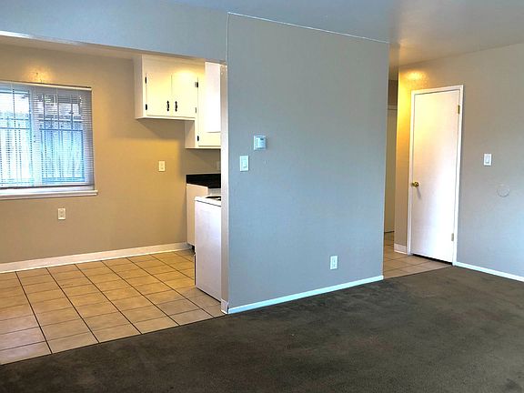 4th image of 2316 96th Ave #T01