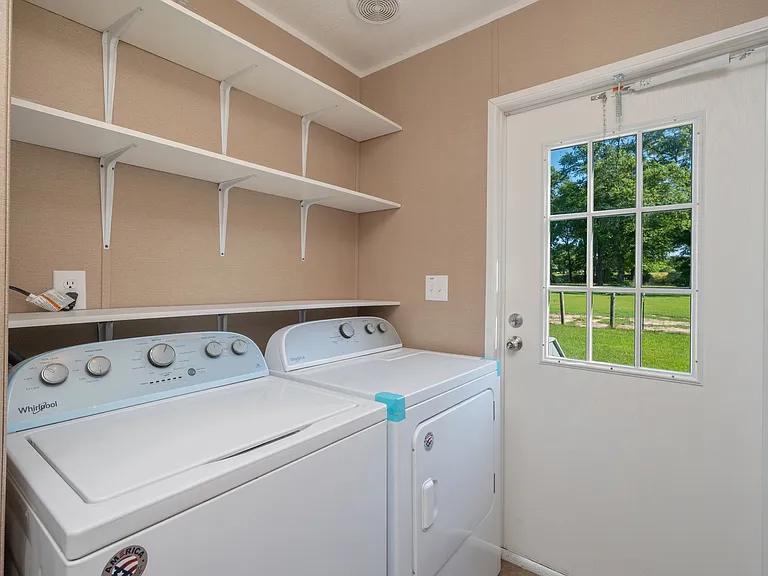 2295 Bermuda Ln — Photo 18