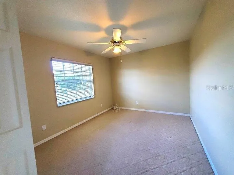 22337 Tennyson Ave — Photo 10