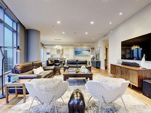 5th image of 200 Congress Ave #32NE