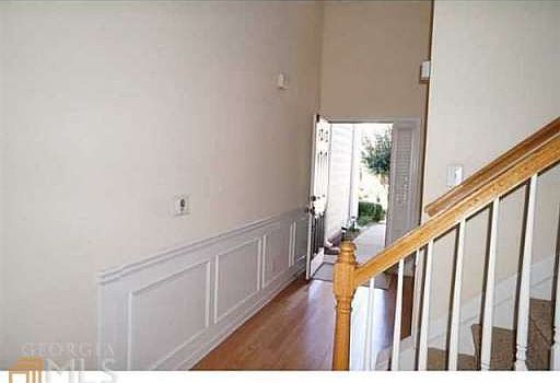2nd image of 35 Jekyll Dr