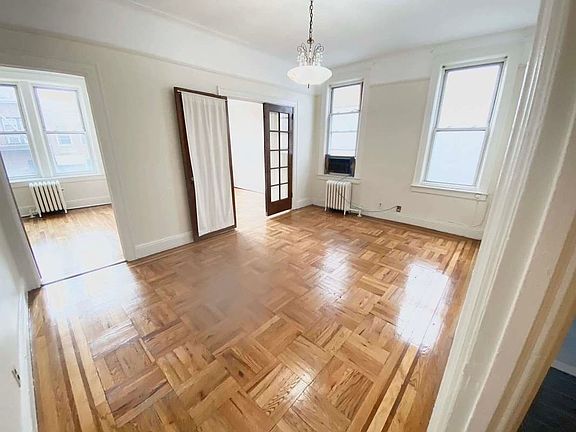 3rd image of 25-32 34th St #2R