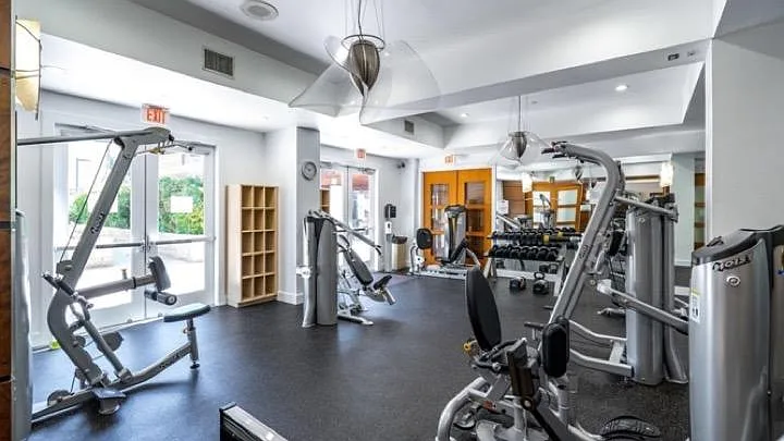 100 S Alameda St #359 — Photo 4