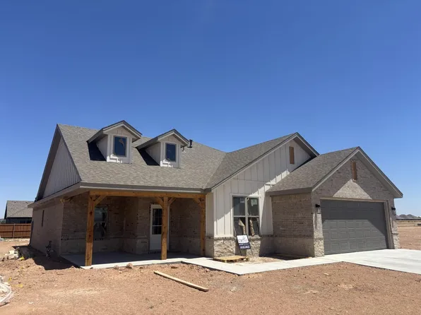 1006 N 4th St, Wolfforth, TX 79382