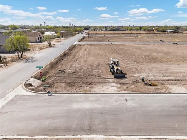 2894 Golden Eagle St, Roma, TX 78584