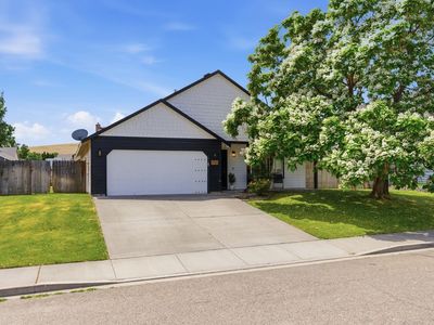 1705 W 33rd Ave, Kennewick, WA, 99337