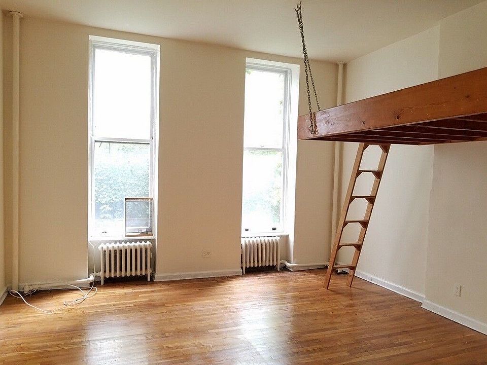 1st image of 120 W 73rd St #2B