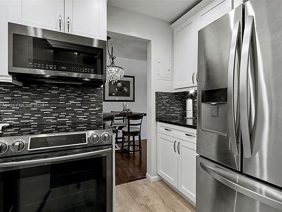 4th image of 412 S Cypress Rd APT 222