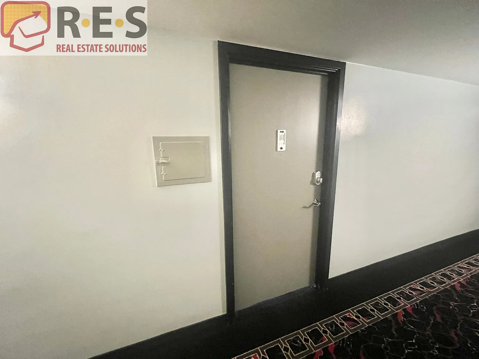 2 bed, 973 sqft, $2,095 — Photo 2