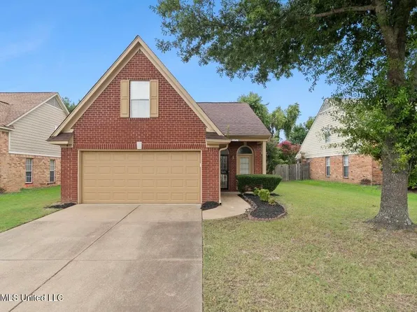 10742 Pecan View Dr, Olive Branch, MS 38654