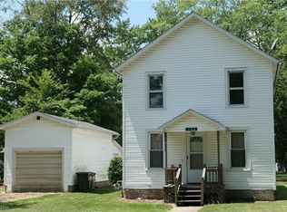 120 Maple Ave, Creston, OH 44217