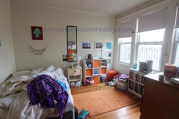 2nd image of 1630 Commonwealth Ave #Pl23