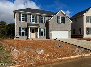 1637 Sugar Cane Ln, Knoxville, TN 37931
