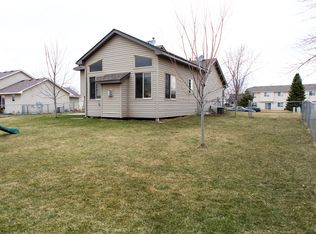 4908 Stoneridge Dr, Monticello, MN 55362