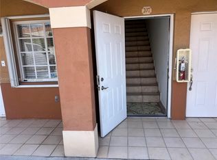 2425 W 76th St APT 207, Hialeah, FL 33016