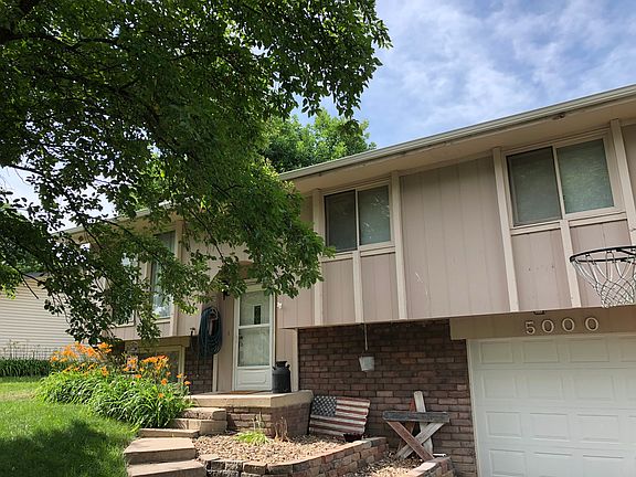 2nd image of 5000 W Leighton Ave