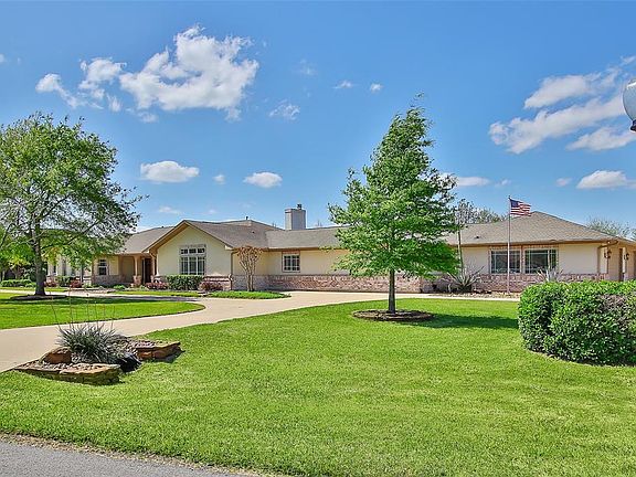 4th image of 2406 Texana Way