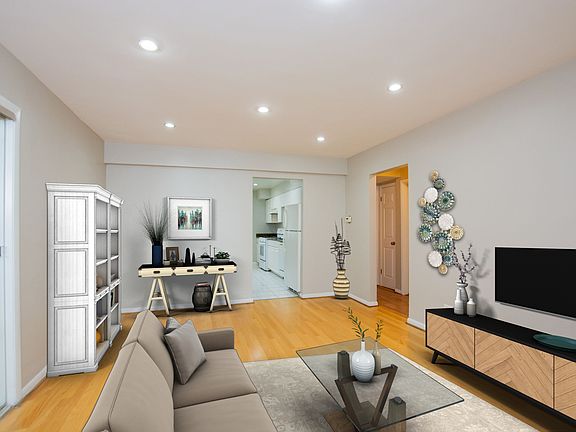 2nd image of 9140 N Skokie Blvd #101