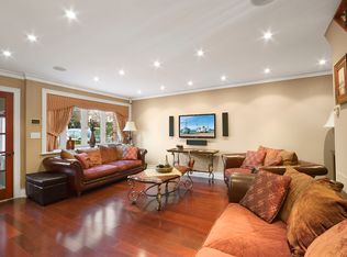 15141 12th Rd, Whitestone, NY 11357