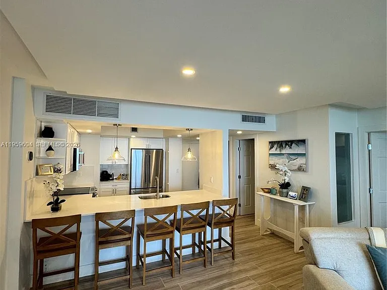 9273 Collins Ave #810 — Photo 5