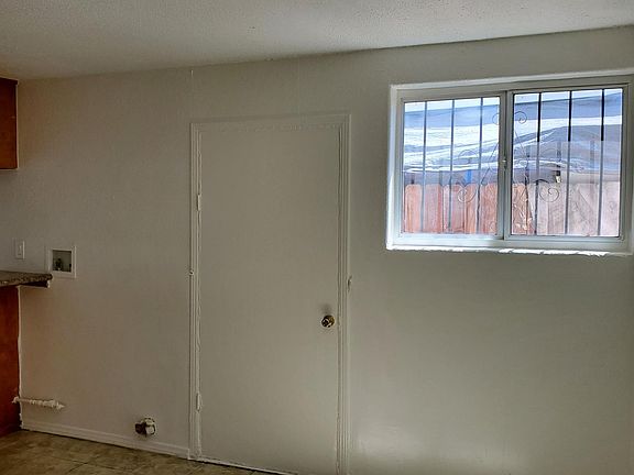 5th image of 2505 E 115th St