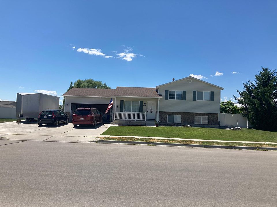 1st image of 2031 W 1835th St N