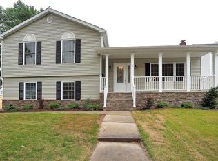 17 Pershing Ave, Iselin, NJ 08830