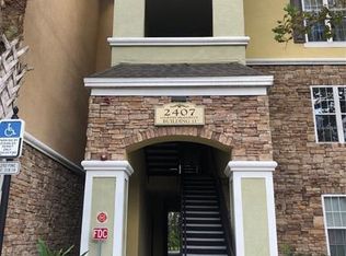 2407 Courtney Meadows Ct APT 104, Tampa, FL 33619