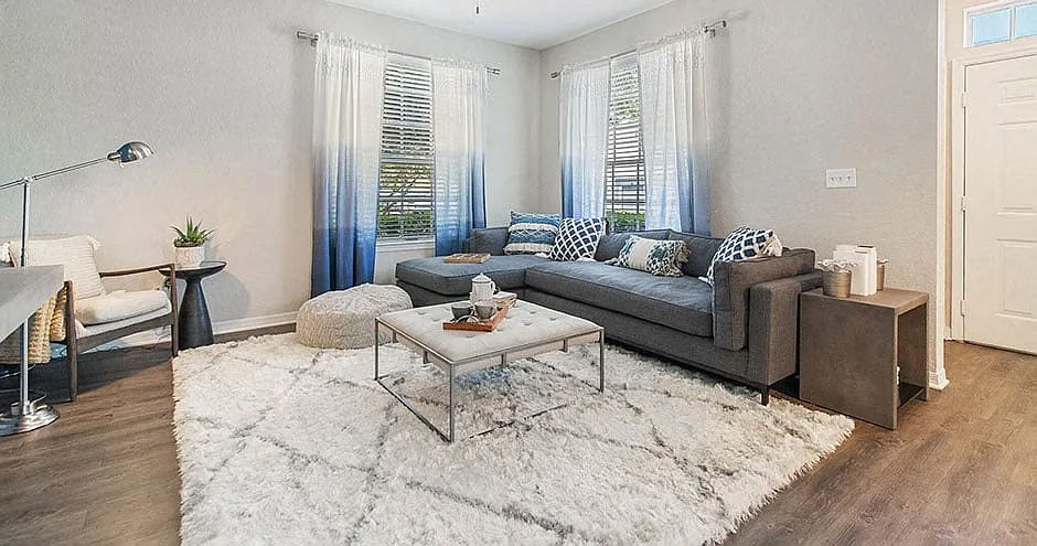 Windermere at Lakes Edge Apartments — Photo 3