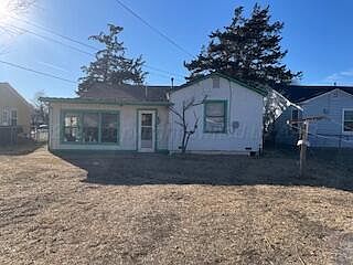 4th image of 218 N Gaines Ave