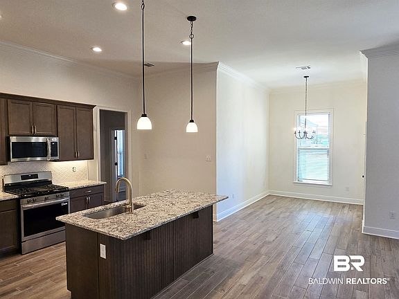 3rd image of 11178 Bonaventure Ave