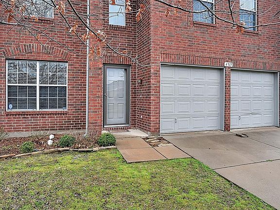 3rd image of 4519 Falcon Dr