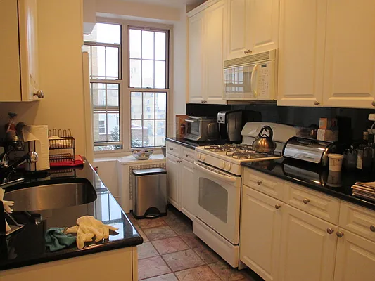 Rented by Rita S Citrin, LREB | media 9