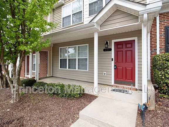 4th image of 137 Lynch Cir