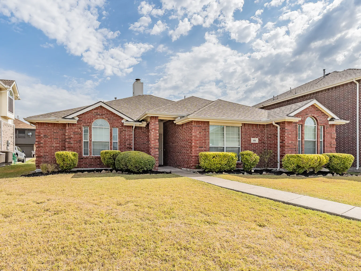 4 bed, 2.0 bath, 2029 sqft, $1,950 — Photo 1
