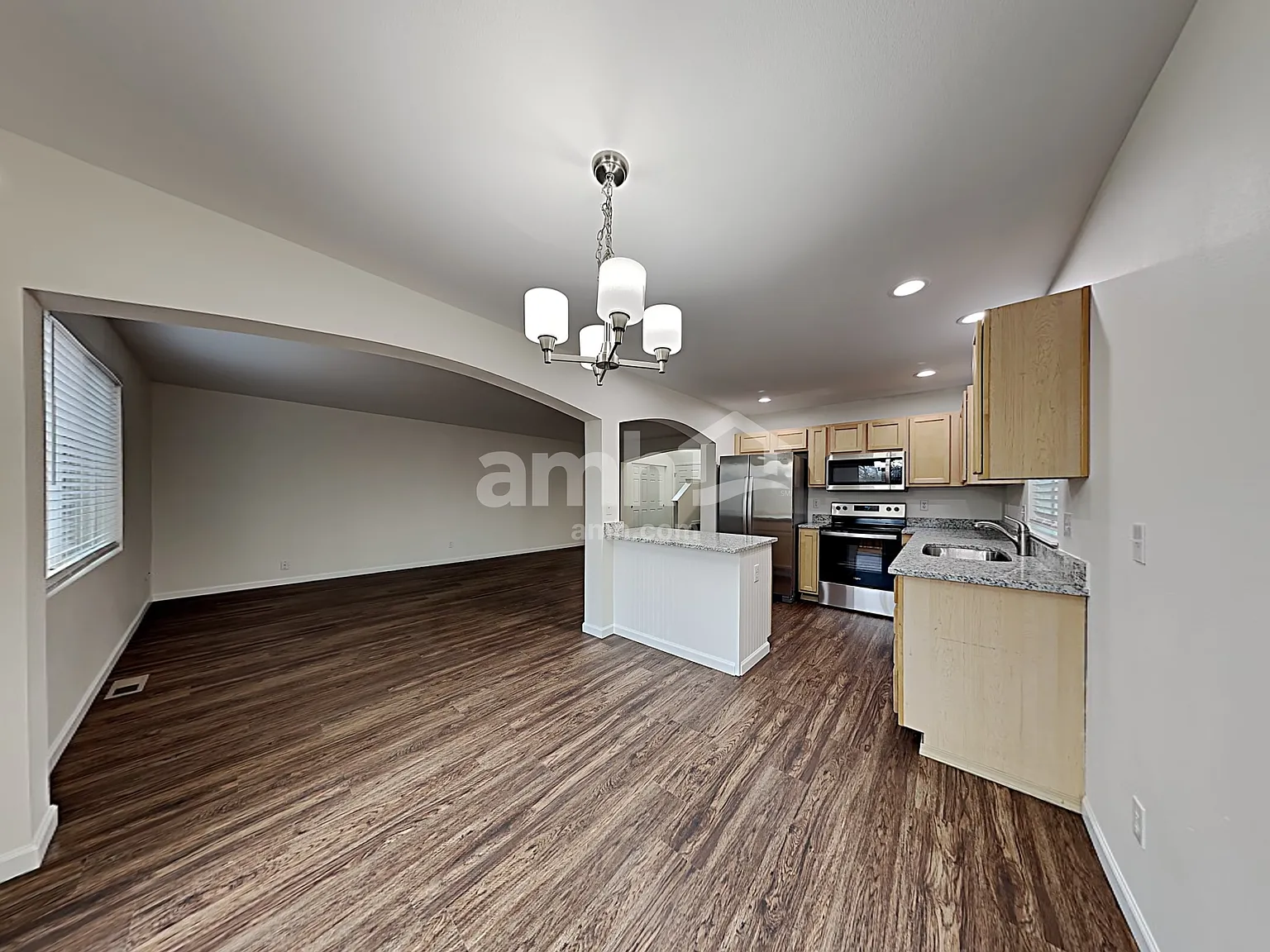 3 bed, 2.0 bath, 1865 sqft, $2,765 — Photo 4