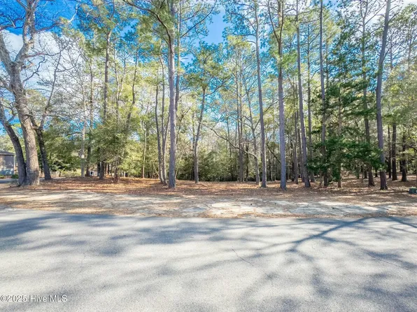 3041 Island Drive SE, Bolivia, NC 28422