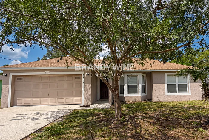 4 bed, 2.0 bath, 1746 sqft, $2,095 — Photo 2