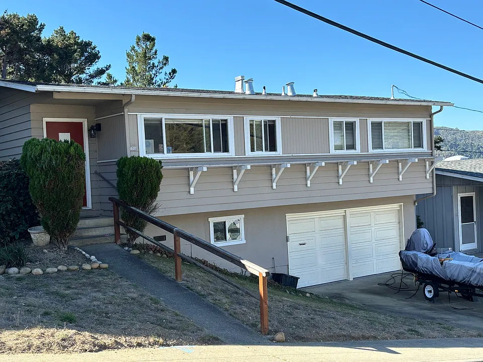 1066 Granada Dr