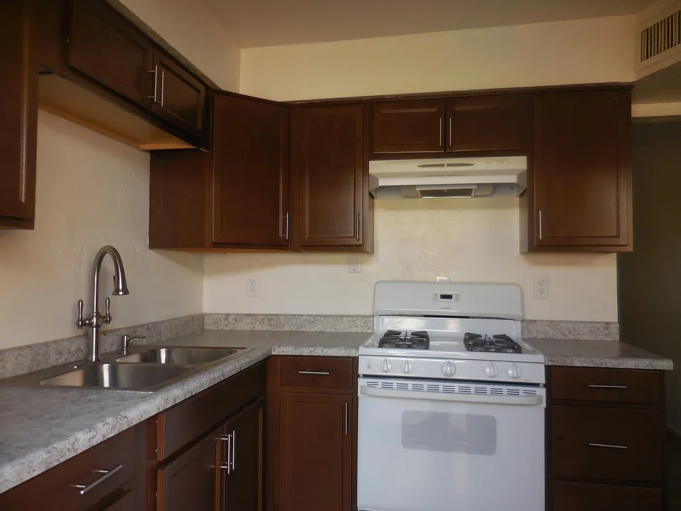 1200 E Spence Ave #8
