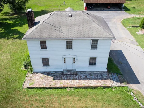 39 Karns Ct, Martinsburg, WV 25401