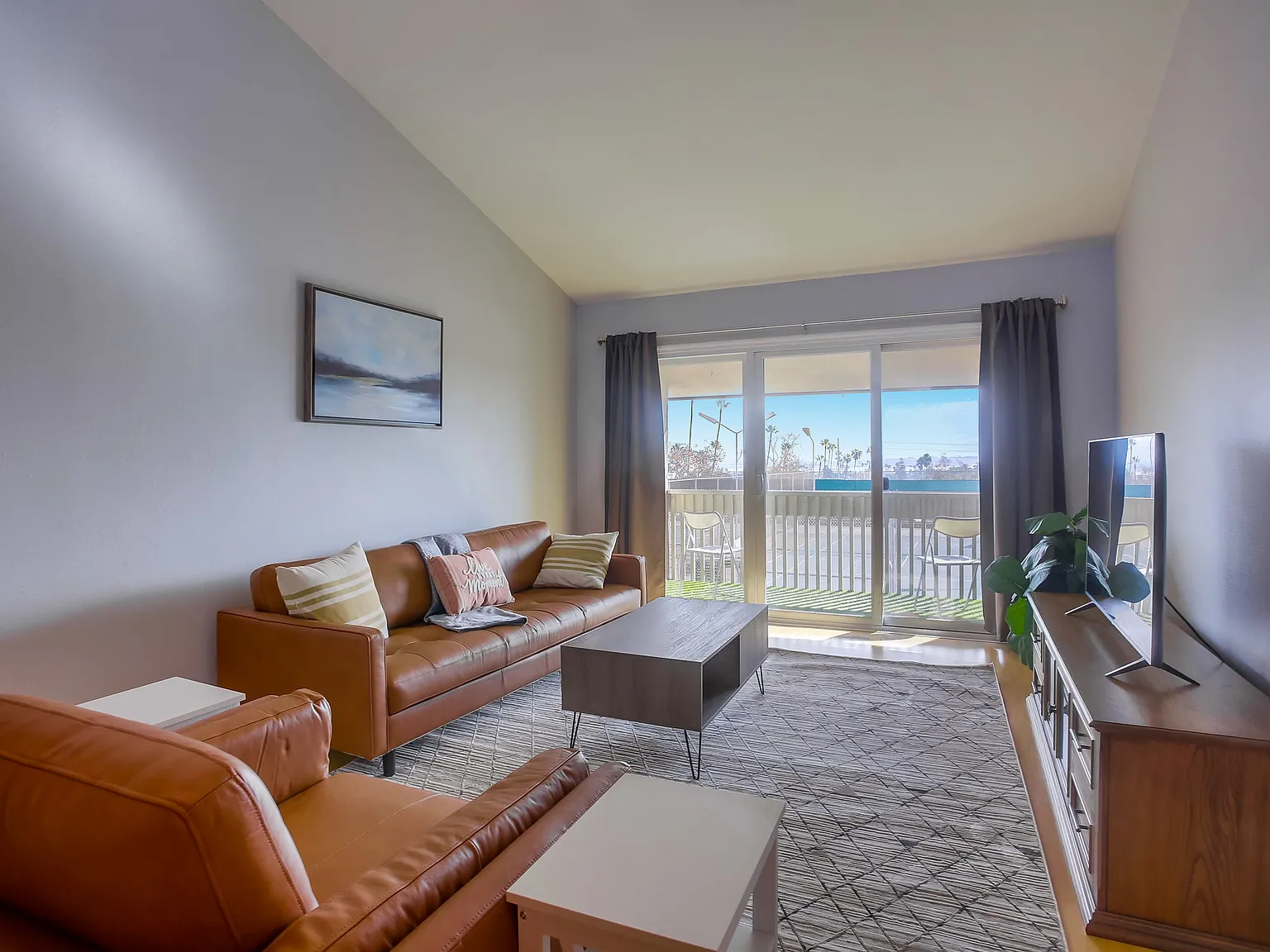 1 bed, 653 sqft, $2,700 — Photo 2