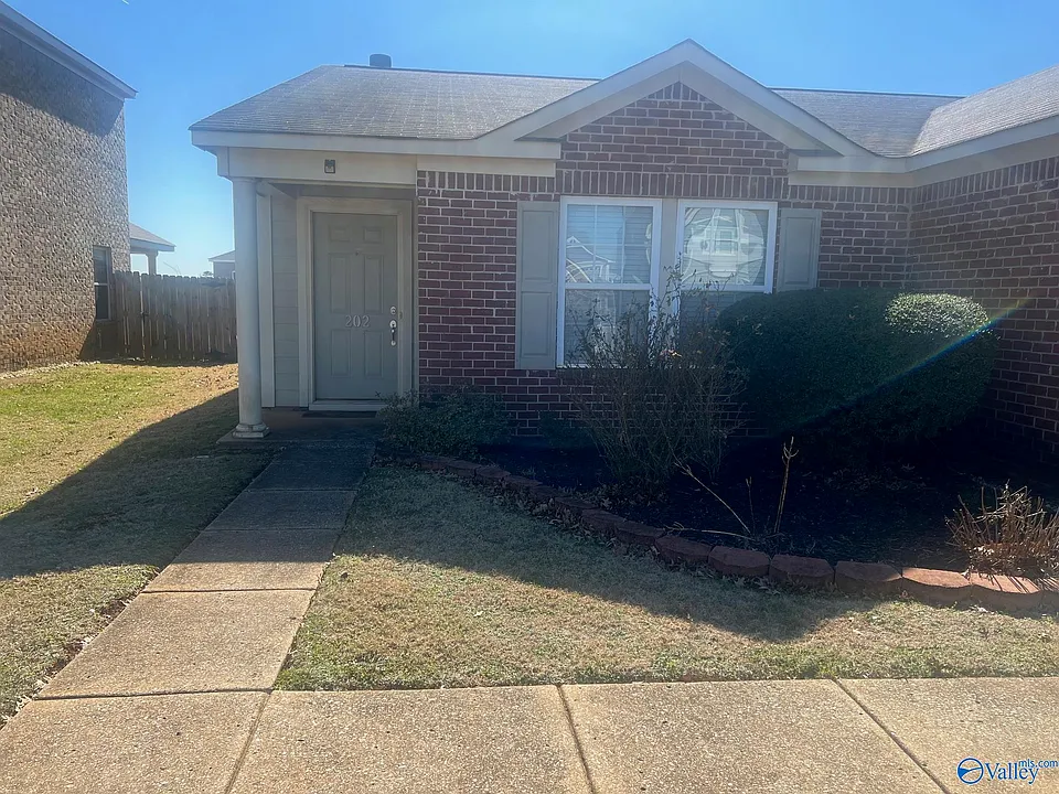 202 Harold Murphy Dr