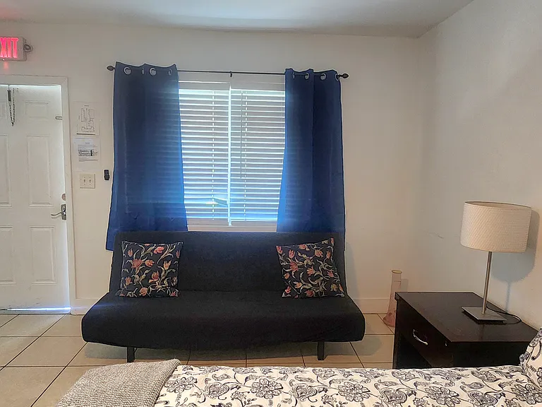 2305 Monroe St #8 — Photo 12