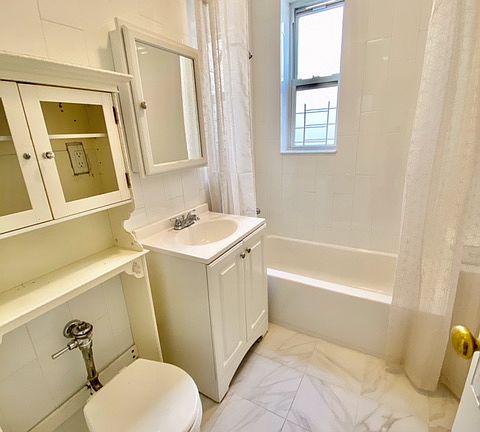 4th image of 24-58 27th St #3