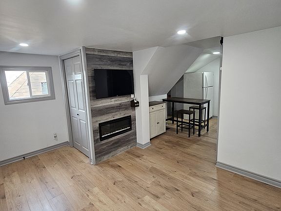 2nd image of 36 Myrtle Ave #3